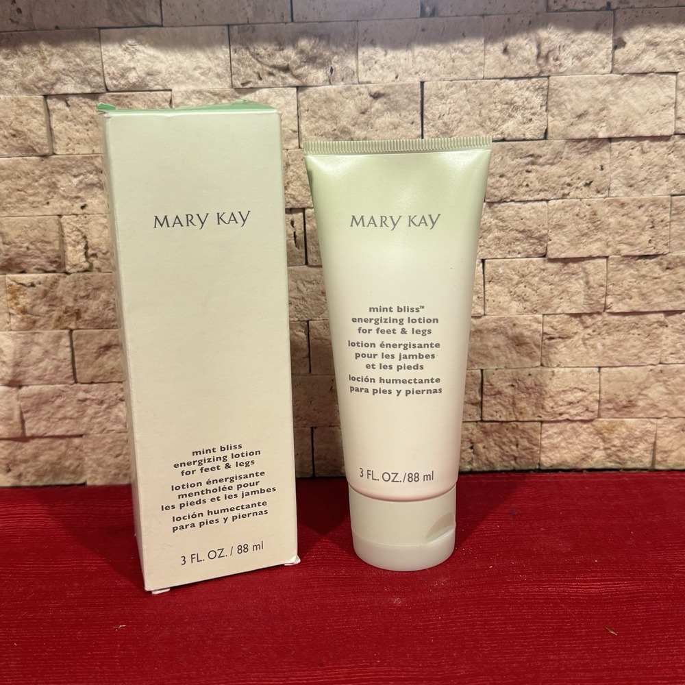 Mary Kay Mint Bliss Energizing Lotion For Feet and Legs 3 FL OZ New In Package